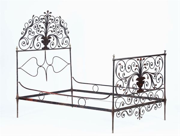 Letto in ferro dipinto, XVIII-XIX secolo
