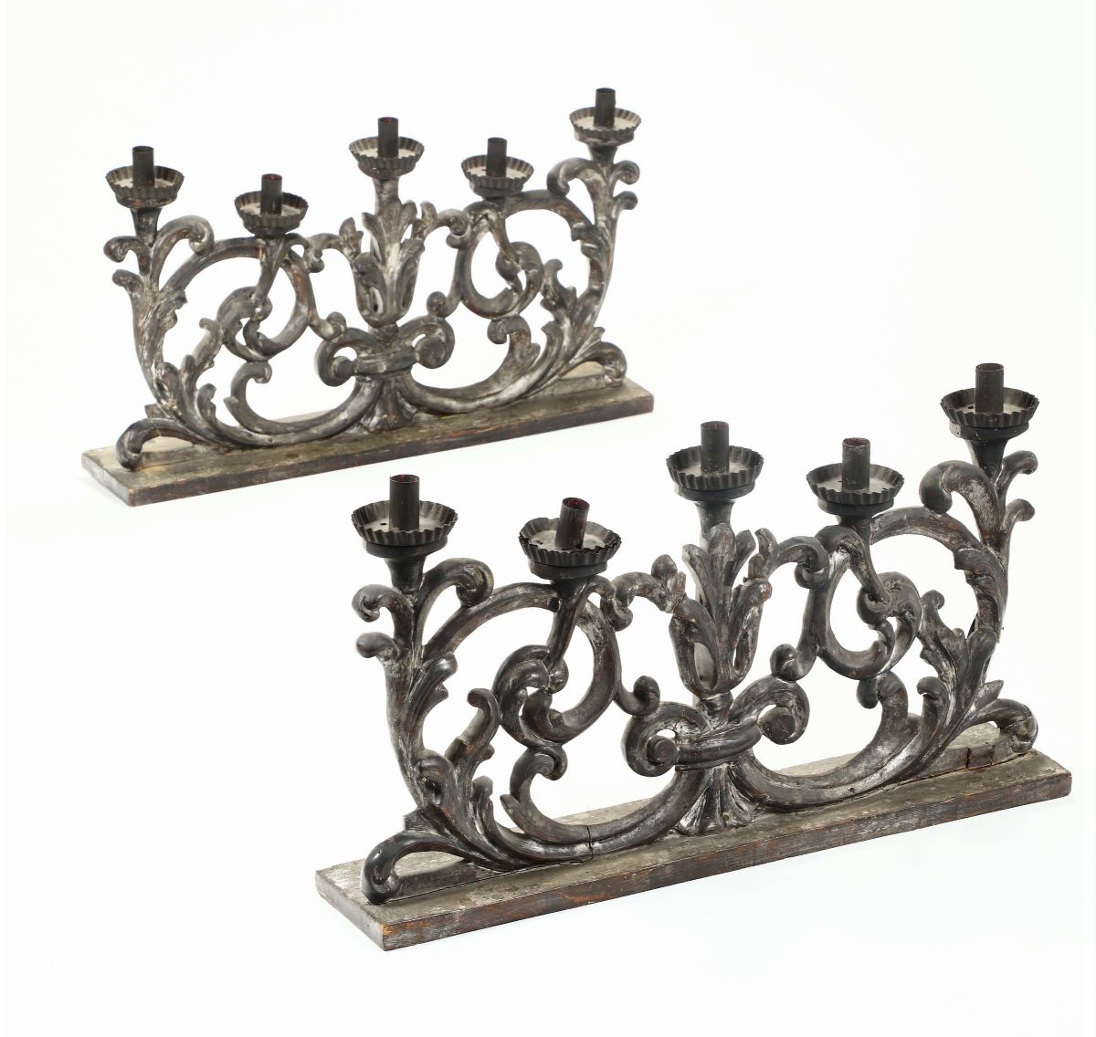 Coppia di Porta Candele in Legno Argentato a Sei Luci, XVIII-XIX Secolo