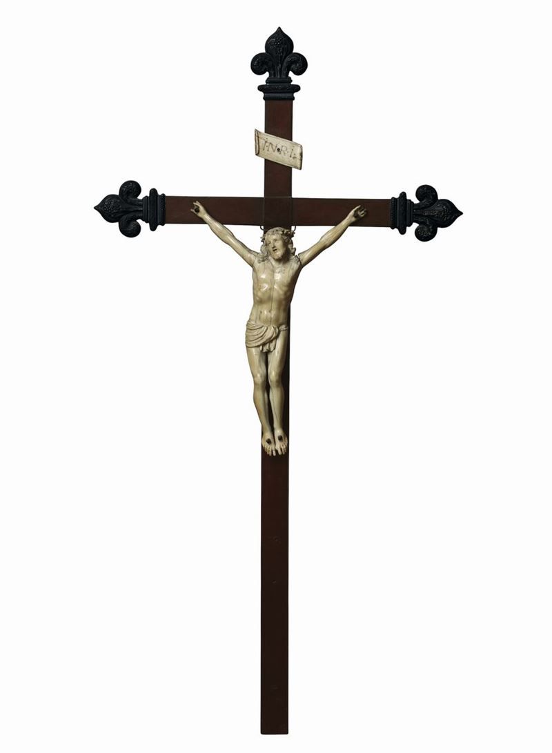 Crocefissione con Cristo in avorio, arte italiana o francese del XVIII secolo  - Auction Sculture Timed Auction - Cambi Casa d'Aste