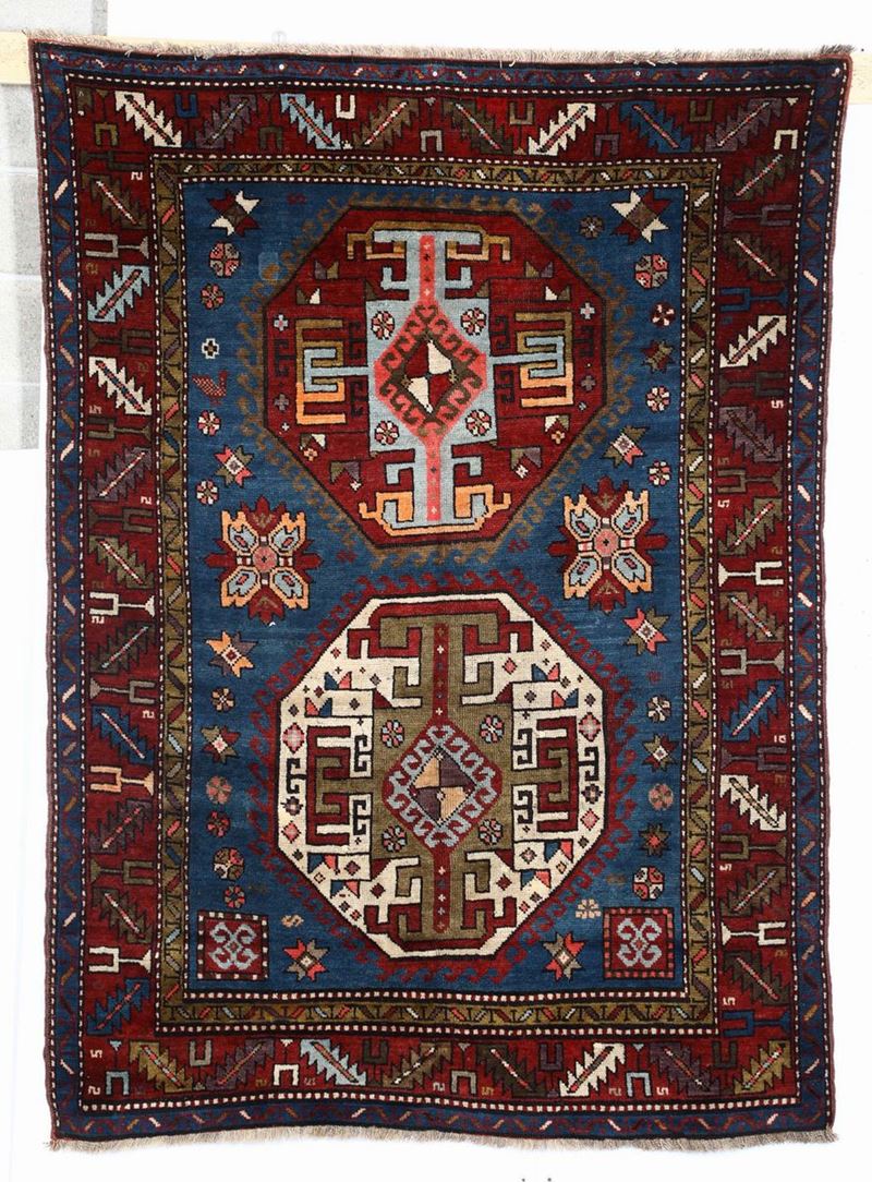 Tappeto caucasico, inizio XX secolo  - Auction Fine Art - Cambi Casa d'Aste