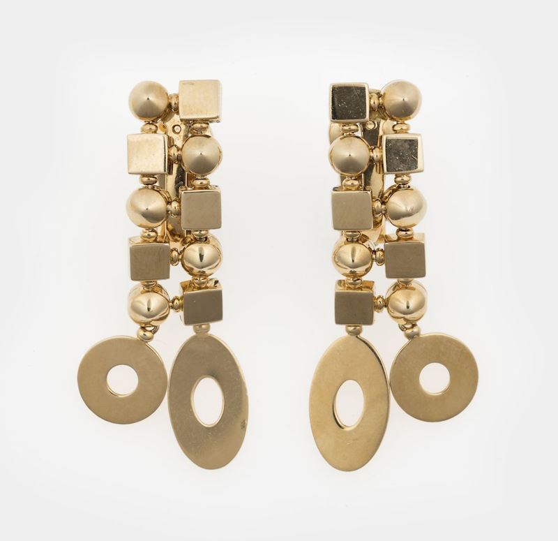 Pair of gold pendent earrings. Signed Bulgari  - Auction Jewels Timed Auction - Cambi Casa d'Aste