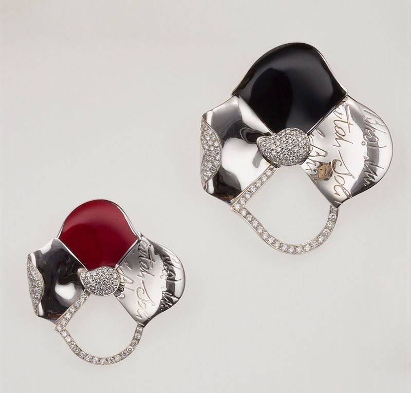 Two enamel and diamond pendants/brooches. Signed Nouvelle Bague  - Auction Fine Jewels - Cambi Casa d'Aste