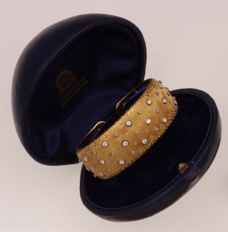 Diamond and gold bangle. Signed Mario Buccellati. Fitted case  - Auction Fine Jewels - Cambi Casa d'Aste