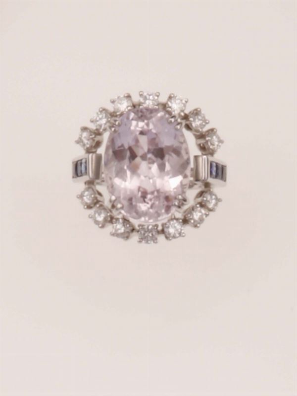 Kunzite, diamond and sapphire ring