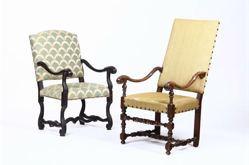 Due poltrone diverse intagliate ad osso di montone, XIX secolo  - Auction Fine Art - Cambi Casa d'Aste
