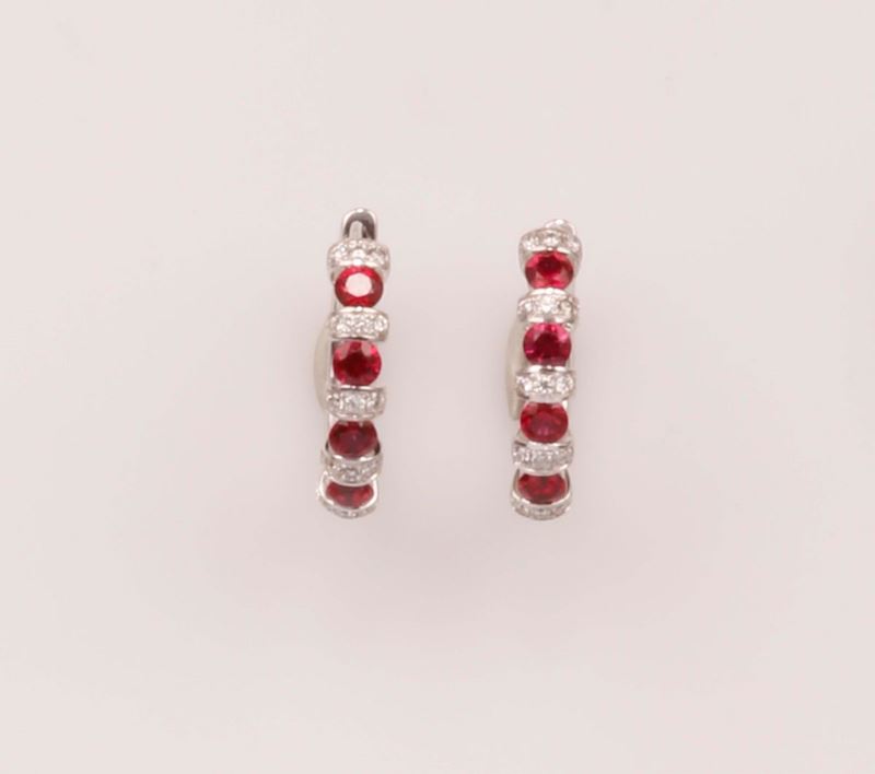 Orecchini con rubini per ct 2,92 e diamanti per ct 0,14  - Asta Vintage, Gioielli e Orologi - Cambi Casa d'Aste