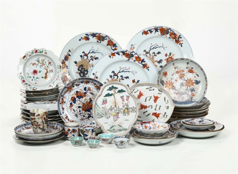 A lot of plates and cups in Imari porcelain, China/Japan, 19th/20th century  - Auction Chinese Works of Art - Cambi Casa d'Aste