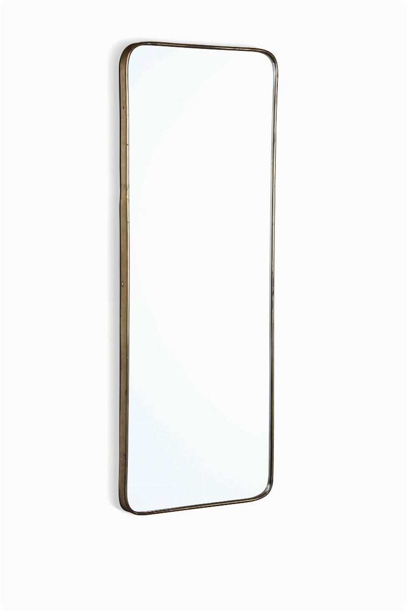 A mirror in mirrored glass with a brass profile. Italy, 1950 ca.  - Auction Design - Cambi Casa d'Aste