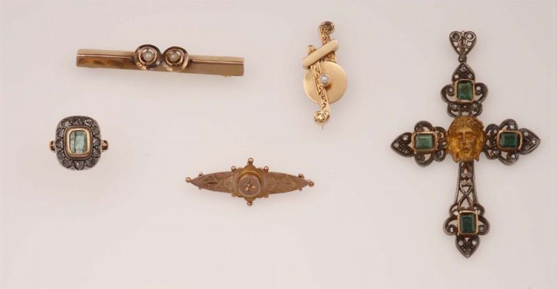 Gold and silver ring, brooches and pendant  - Auction Fine Jewels - Cambi Casa d'Aste