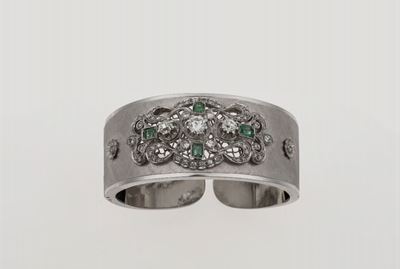 Bracciale Rigido con Diamanti di Vecchio Taglio e Smeraldi