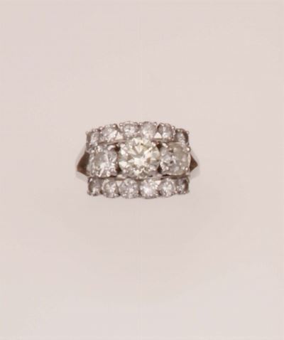 Anello con Diamanti di Vecchio Taglio