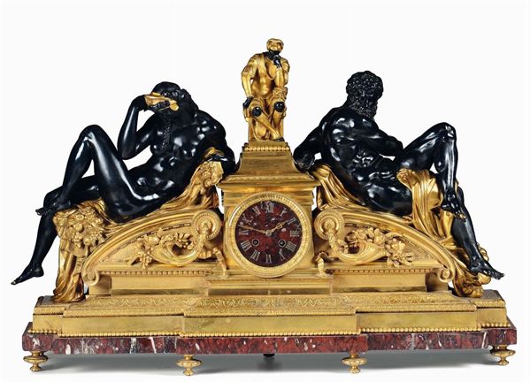 Pendola da camino in bronzo e marmo rosso, Francia XIX secolo