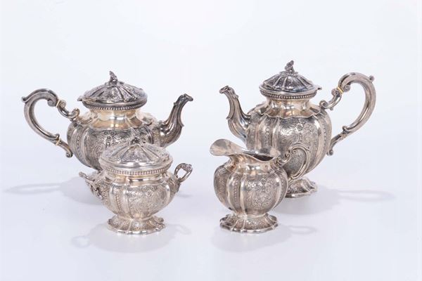 Servito da tè in argento 800, XX secolo