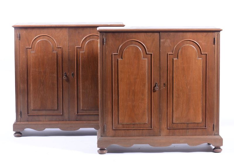 Coppia di credenzini a due ante moderni  - Auction Timed Fine Art - I - Cambi Casa d'Aste