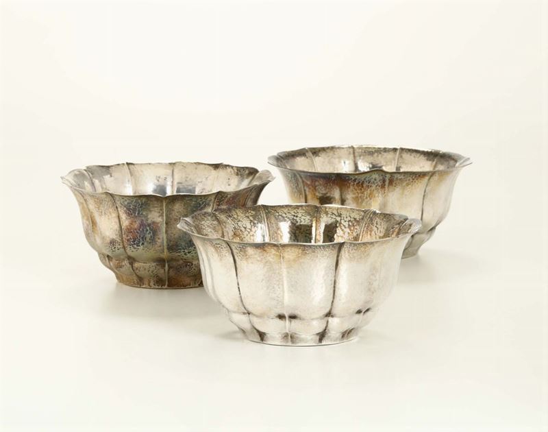 Tre coppette in argento, argentiere F.lli Chiappe, Genova XX secolo  - Asta Antiquariato - Cambi Casa d'Aste
