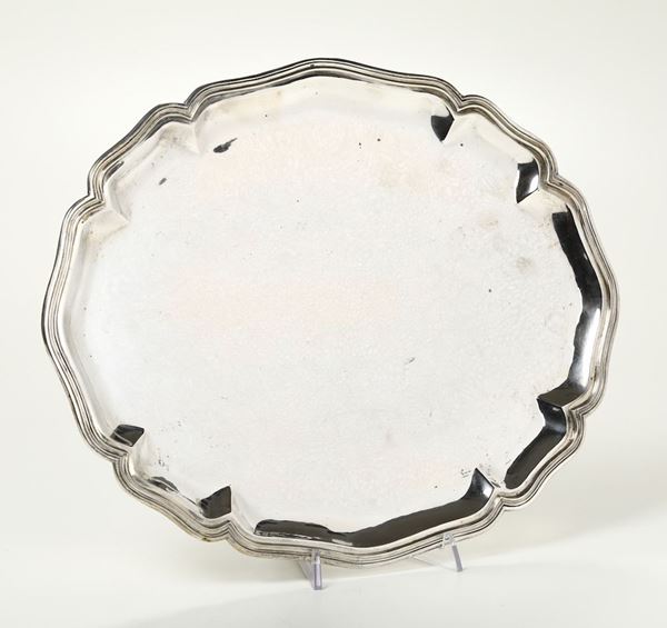 Vassoio ovale in argento, Italia XX secolo