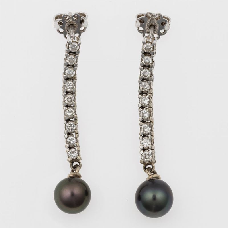 Orecchini pendenti con perle coltivate e diamanti  - Asta Vintage, Gioielli e Orologi - Cambi Casa d'Aste