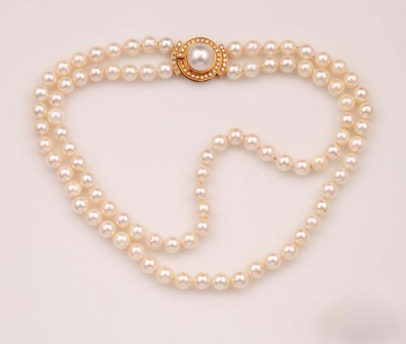 Girocollo composto da due fili di perle coltivate  - Asta Vintage, Gioielli e Orologi - Cambi Casa d'Aste