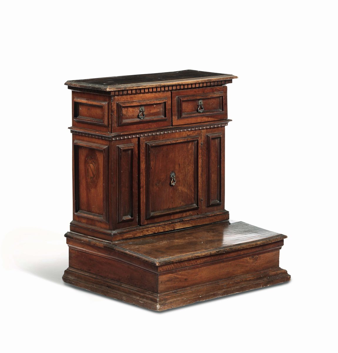 Coppia di Inginocchiatoi in Legno di Noce, Italia Centrale, XVII Secolo