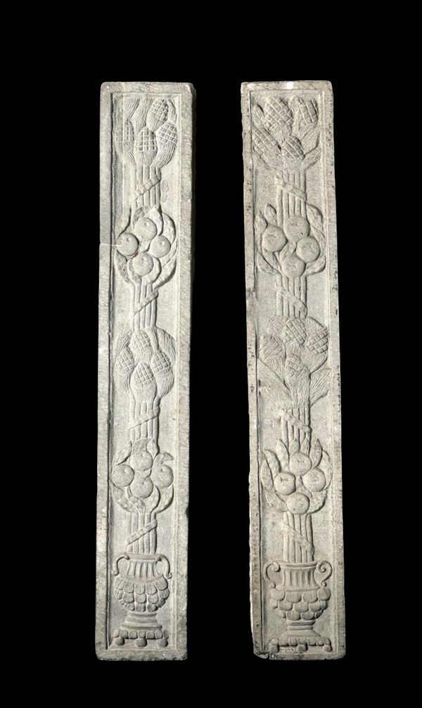 A pair of lesenes in pietra serena. Tuscan Renaissance art from the 15th century