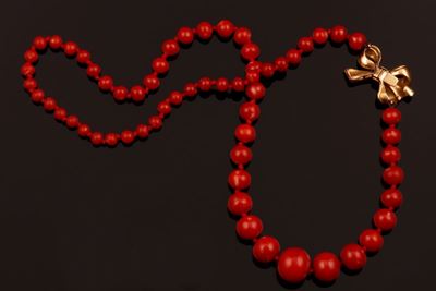 Collana in Corallo Rosso, a Boules Scalari
