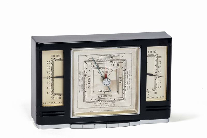 Unsigned. Fine, metal and bakelite barometer and thermometer. Made circa 1960  - Auction Watches and Pocket Watches - Cambi Casa d'Aste