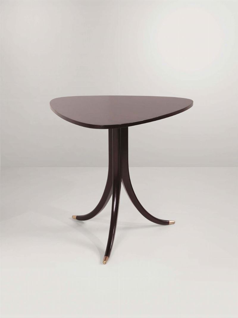 Tavolo basso con struttura in legno e puntali in ottone.  - Asta Design II - II - Cambi Casa d'Aste