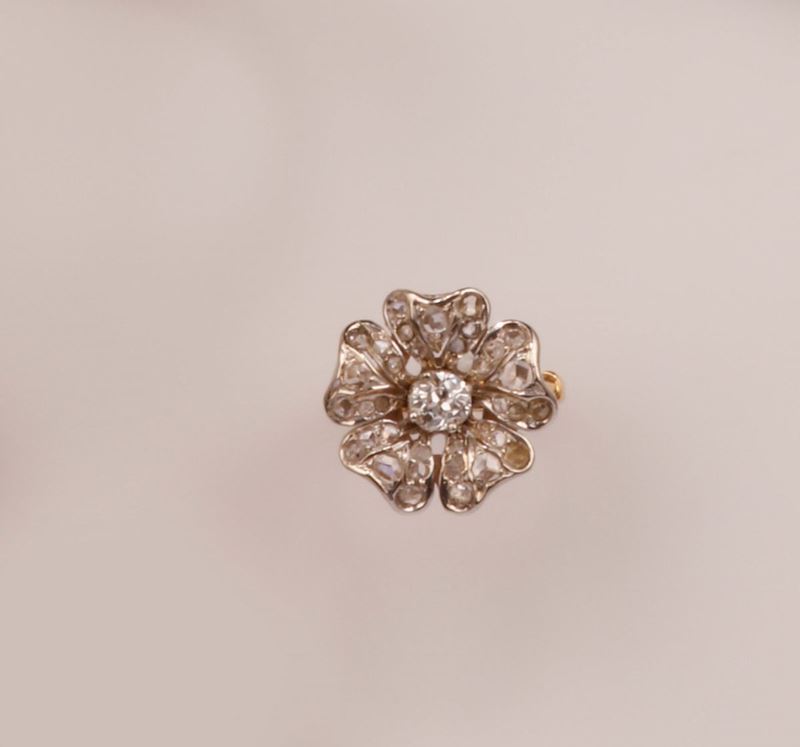Anello a soggetto floreale con diamanti di vecchio taglio  - Auction Vintage, Jewels and Watches - Cambi Casa d'Aste