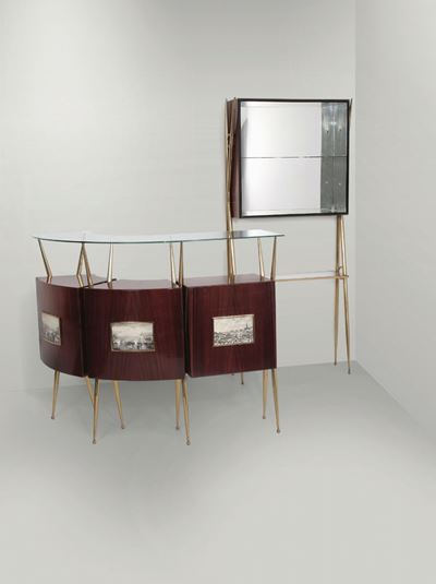 Mobile Bar con Struttura in Legno, Sostegni in Ottone ed Elementi in Vetro.