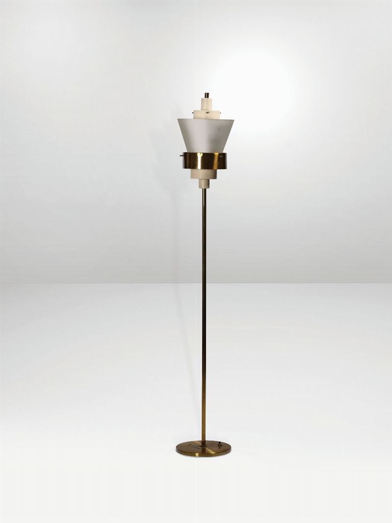 Stilnovo, a floor lamp with a brass structure and a metal and glass diffuser. Stilnovo Prod., Italy, 1950 ca.  - Auction Design - Cambi Casa d'Aste