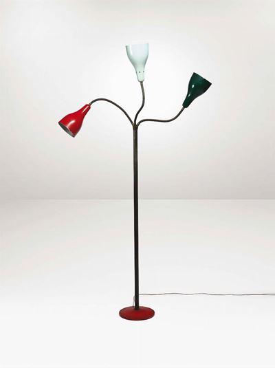 Lampada con Struttura in Ottone Laccato e Diffusore in Alluminio Laccato.