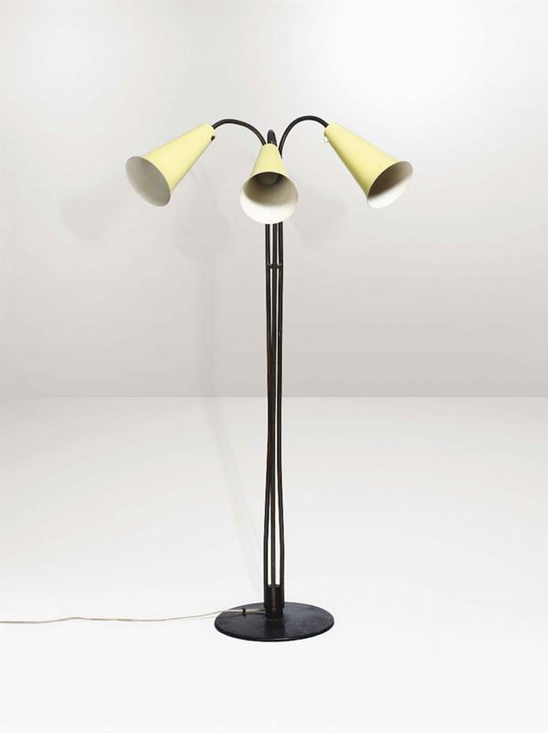 A lamp with a lacquered brass structure and lacquered aluminum diffuser. Italy, 1950 ca.