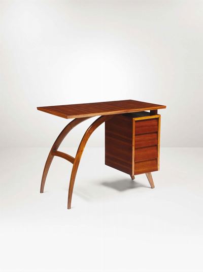 Scrivania con Struttura in Legno.