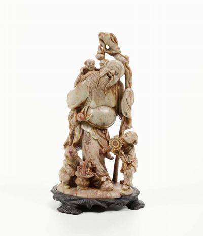 Scultura Orientale in Pietra Saponaria Raffigurante un Vecchio Saggio