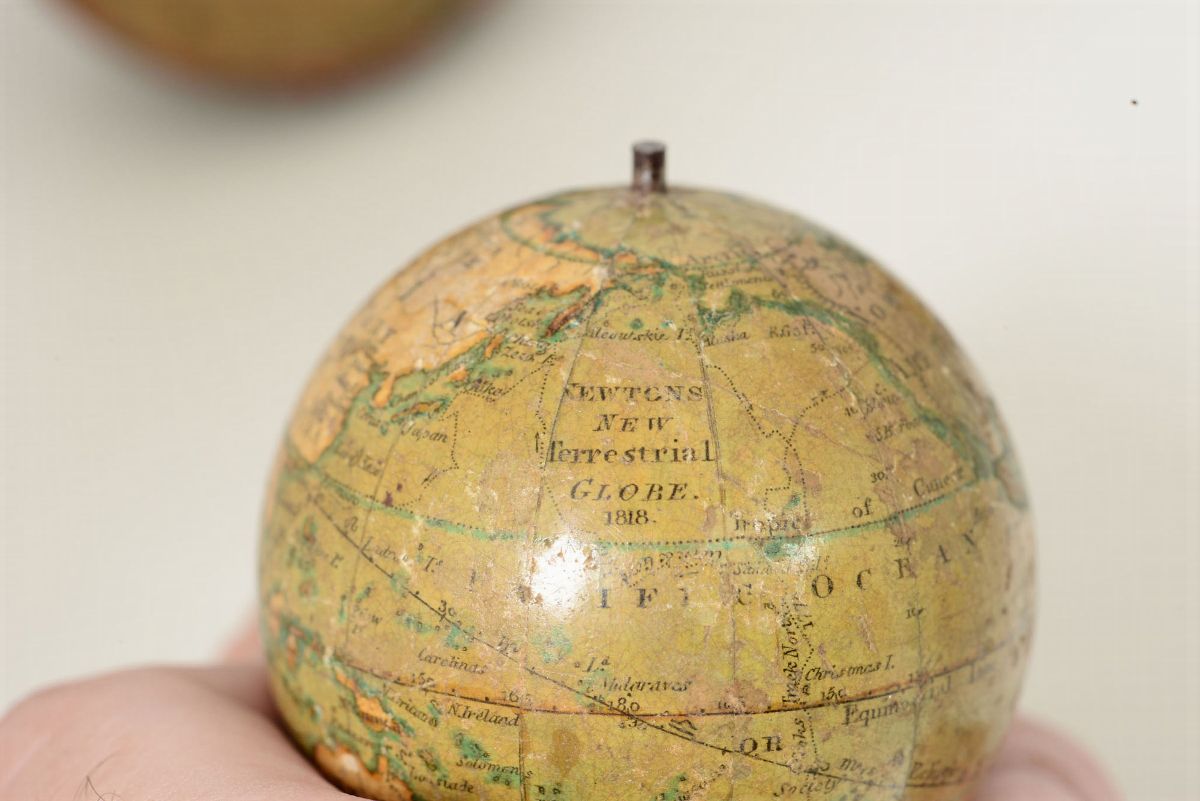 Piccolo Globo Terrestre da Tasca, in Custodia, Newton & Son, Inghilterra 1818