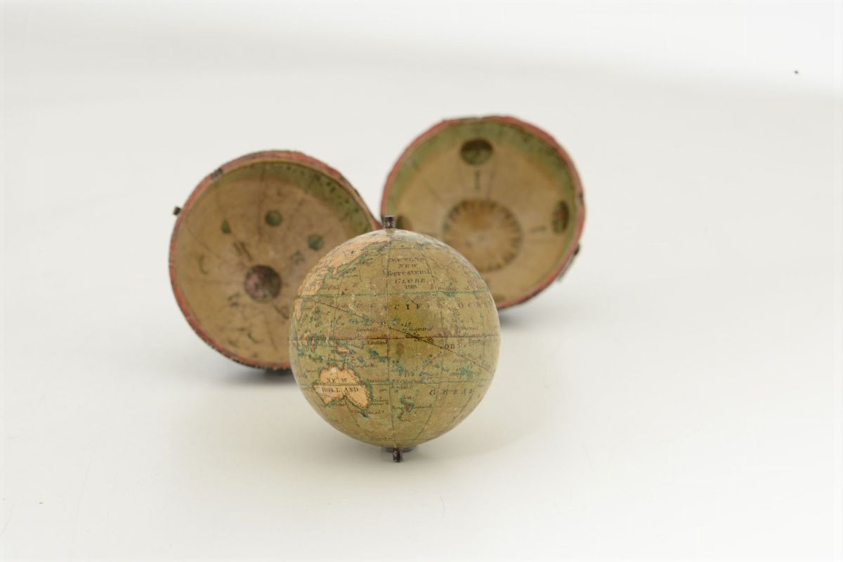 Piccolo Globo Terrestre da Tasca, in Custodia, Newton & Son, Inghilterra 1818
