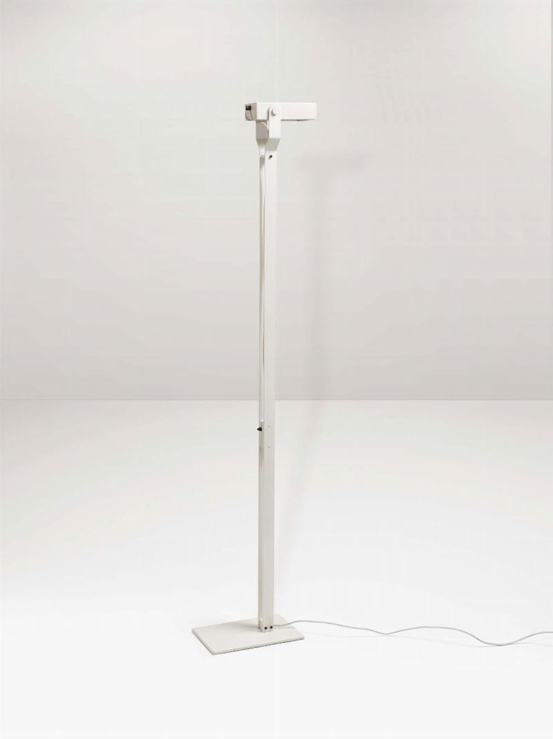 Lampada da terra con struttura in metallo laccato.  - Asta Design II - II - Cambi Casa d'Aste
