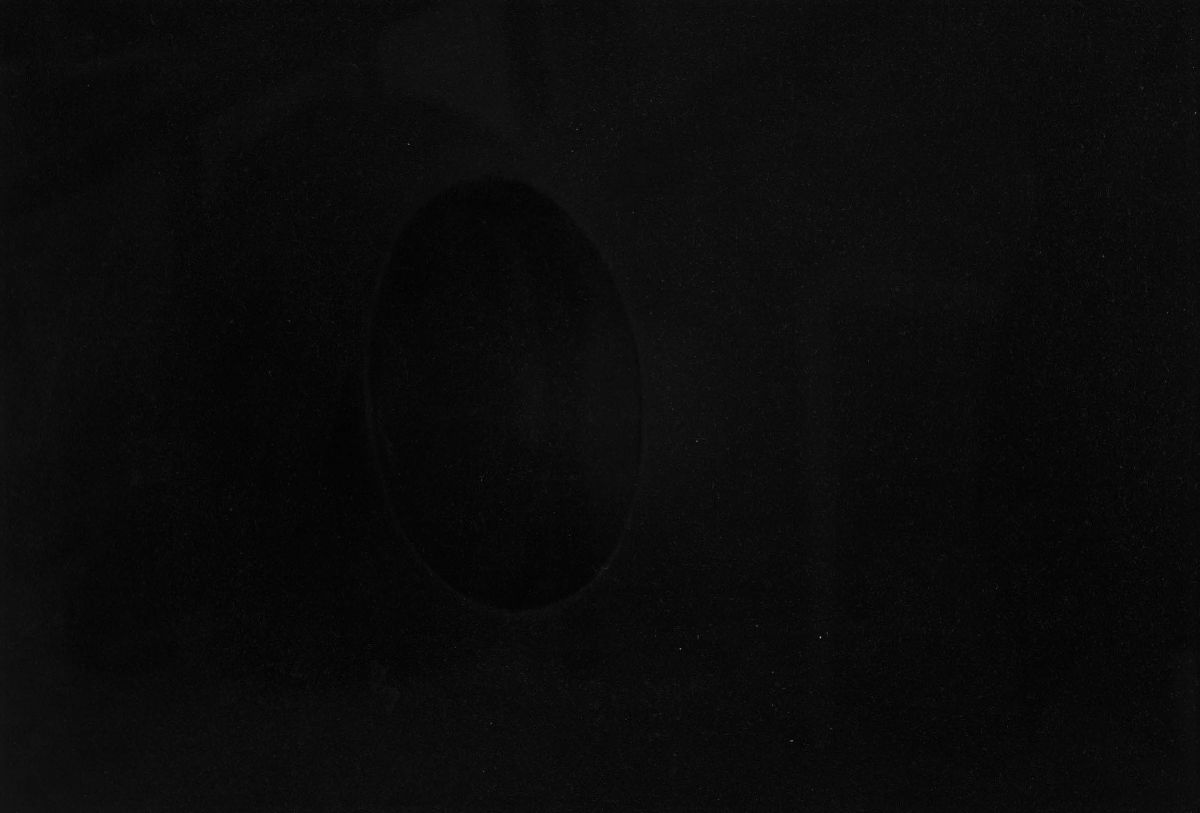 Turi Simeti (1929)un Ovale Nero, 1966