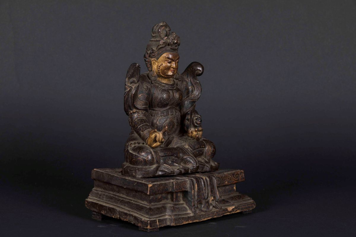 Importante e Rara Figura di Guardiano in Legno di Zitan con Tracce di Policromia e Doratura, Cina...