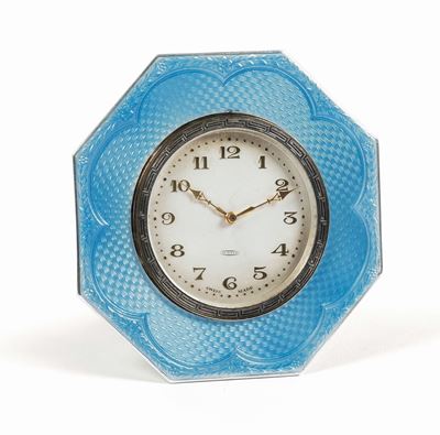 Anonimo. Pendoletta in Argento e Smalti, con Riserva di Carica 8 Giorni. Realizzata nel 1920 Circ...