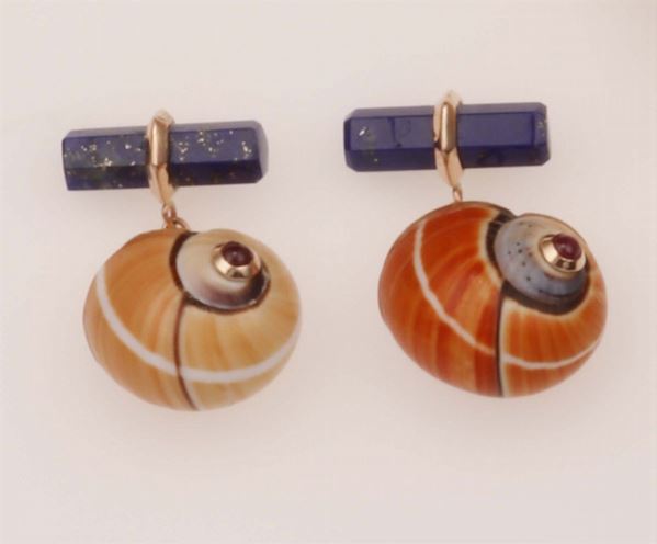 Bottoni da polso Conchiglia con lapislazzuli, conchiglia e rubini