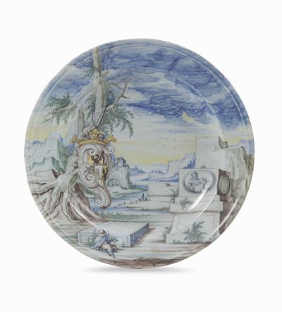 Grande Piatto Pavia, Manifattura Rampini, 1690-1700 Attribuibile a Siro Antonio Africa Stemma Mar...
