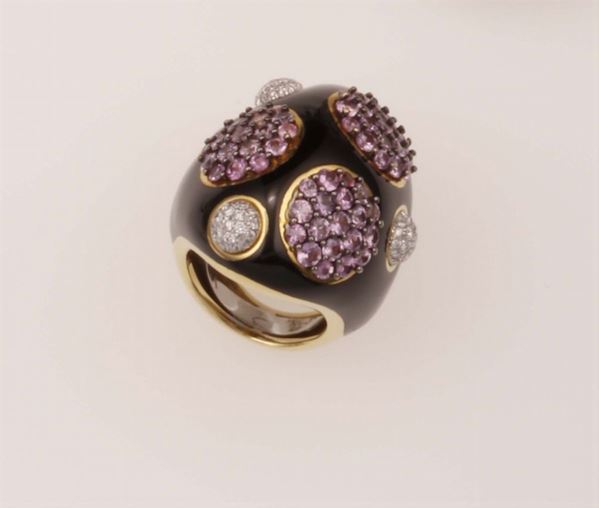 Pink saphhire, diamond and enamel ring. Signed Cassetti