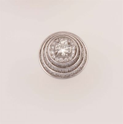 Anello con Diamante Centrale Taglio Brillante di Ct 1,17 e Piccoli Diamanti a Contorno