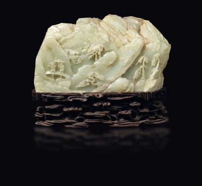 Grande Montagna Scolpita in Giada Bianca Celadon con Paesaggio e Personaggi a Rilievo, Cina, Dina...