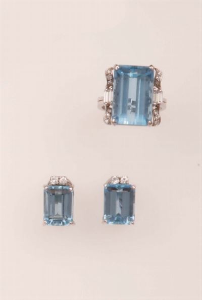 Parure Composta da Anello ed Orecchini con Acquamarina e Diamanti