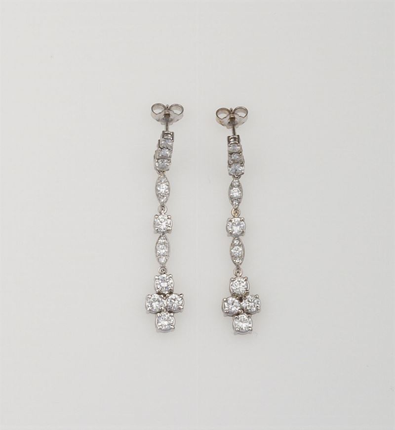 Pair of brilliant-cut diamond pendent earrings  - Auction Fine Jewels - Cambi Casa d'Aste