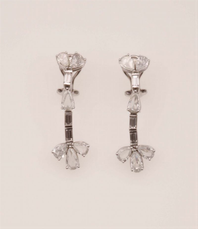 Pair of diamond pendent earrings. Signed Gübelin. Fitted case  - Auction Fine Jewels - Cambi Casa d'Aste