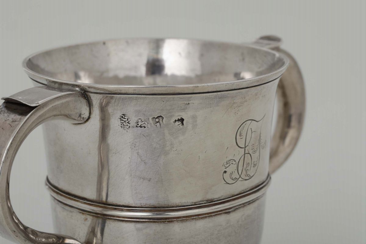 Boccale in Argento Sbalzato e Cesellato, Londra 1744 Argentieri R. Jurney e T. Cook (?)