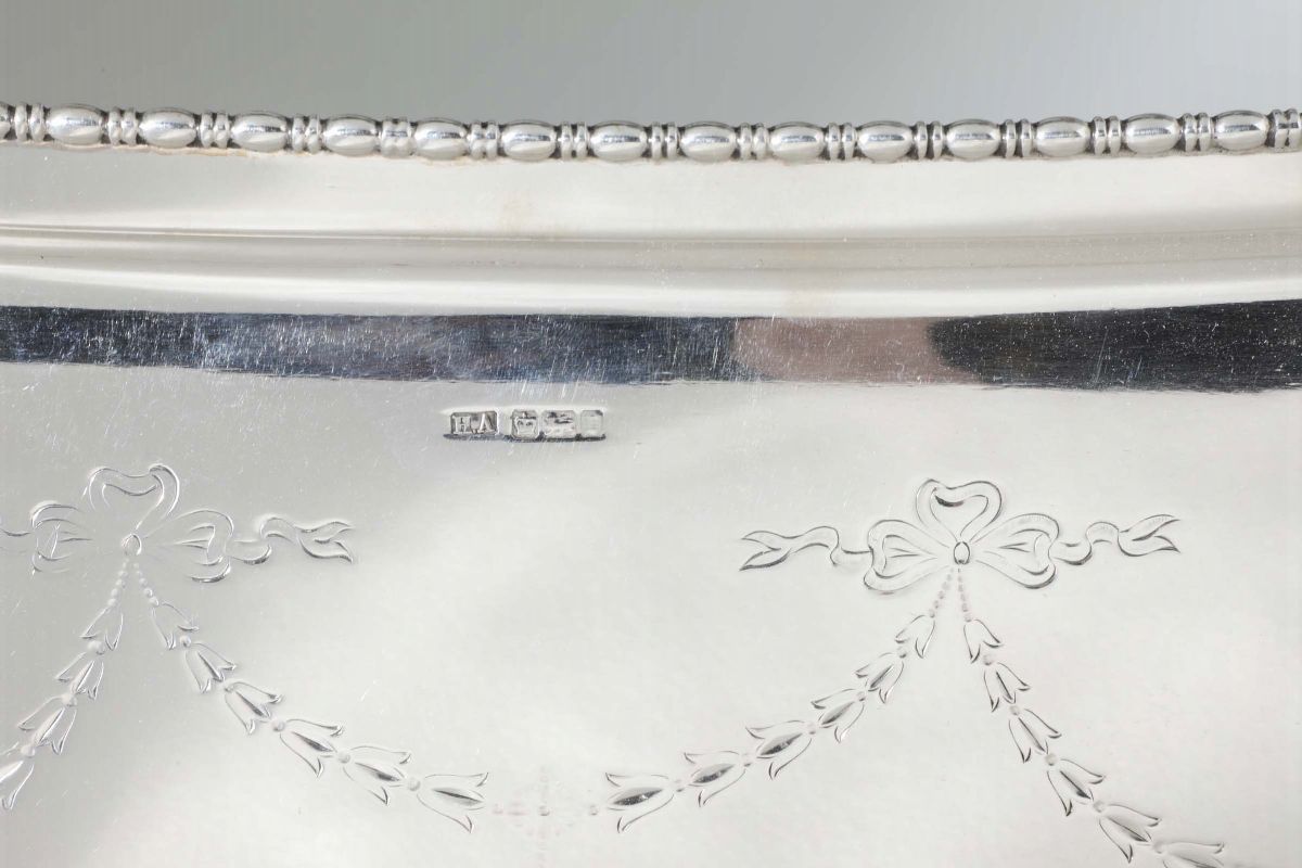 Guantiera in Argento Fuso e Cesellato, Sheffield 1909